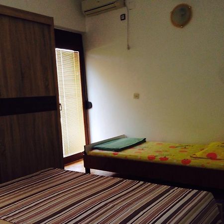 Apartments Svorcan บุดวา ห้อง รูปภาพ